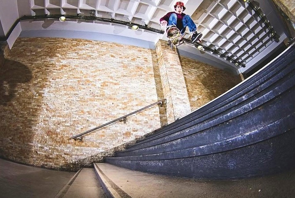 Fs Pop shovit - Gare Montparnasse - Paris